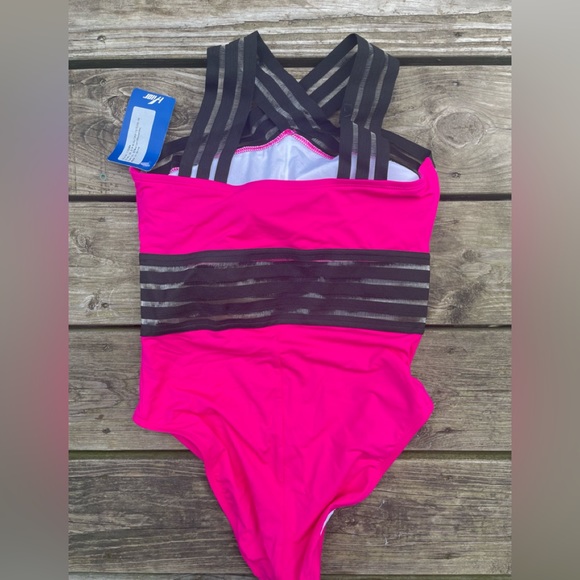 Women’s swimsuit, size small - Picture 2 of 4